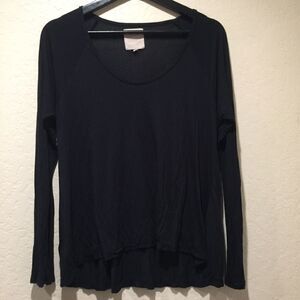 Chaser Long Sleeve Black Hi Lo Hem Solid Black Top Lg